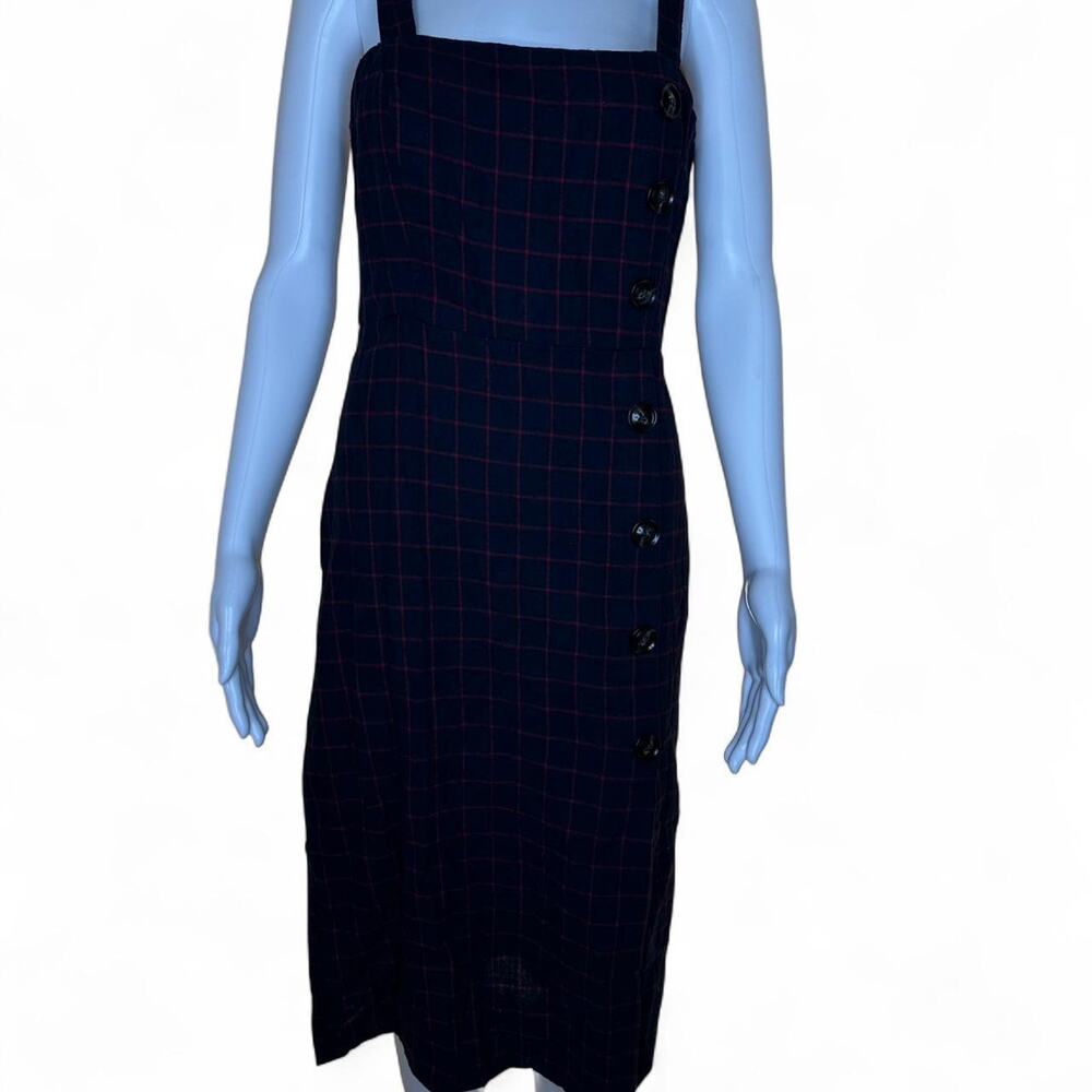 Essue Blue and red plaid size S Read description